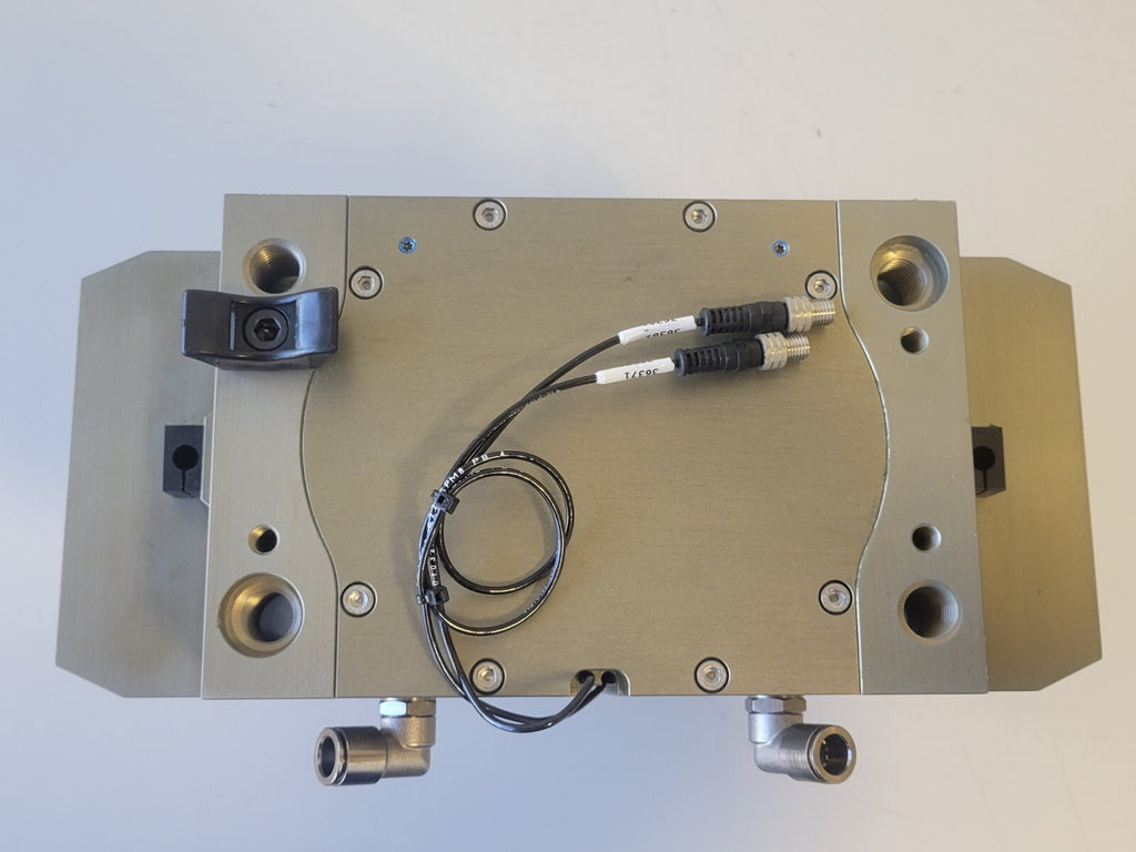 Schunk PGN+300/1 Robotic Pneumatic Parallel Gripper 371106 PNG Plus 300/1